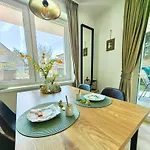Vendeghaz * Balatonfured