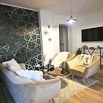 Vendeghaz Apartment *